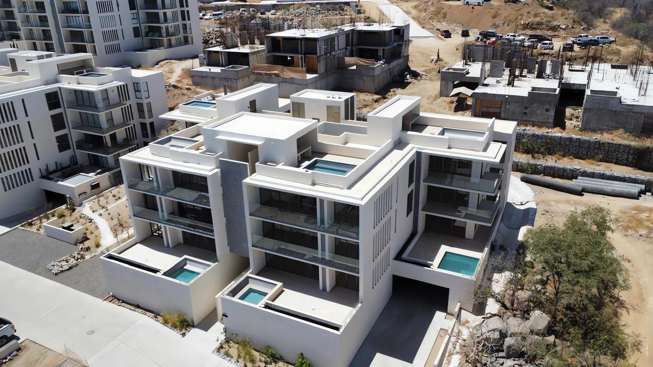 Los Cabos Amaterra LOWEST PRICE IN AMATERRA - OWNER FINANCING AVAILABLE!Unbeatable deal! This is the lowest-priced 2BR/2BA condo in Amaterra. Perfectly located steps from Medano Beach, this unit is a prime investment.OWNER FINANCING TERMS:50% Down Payment3 for sale