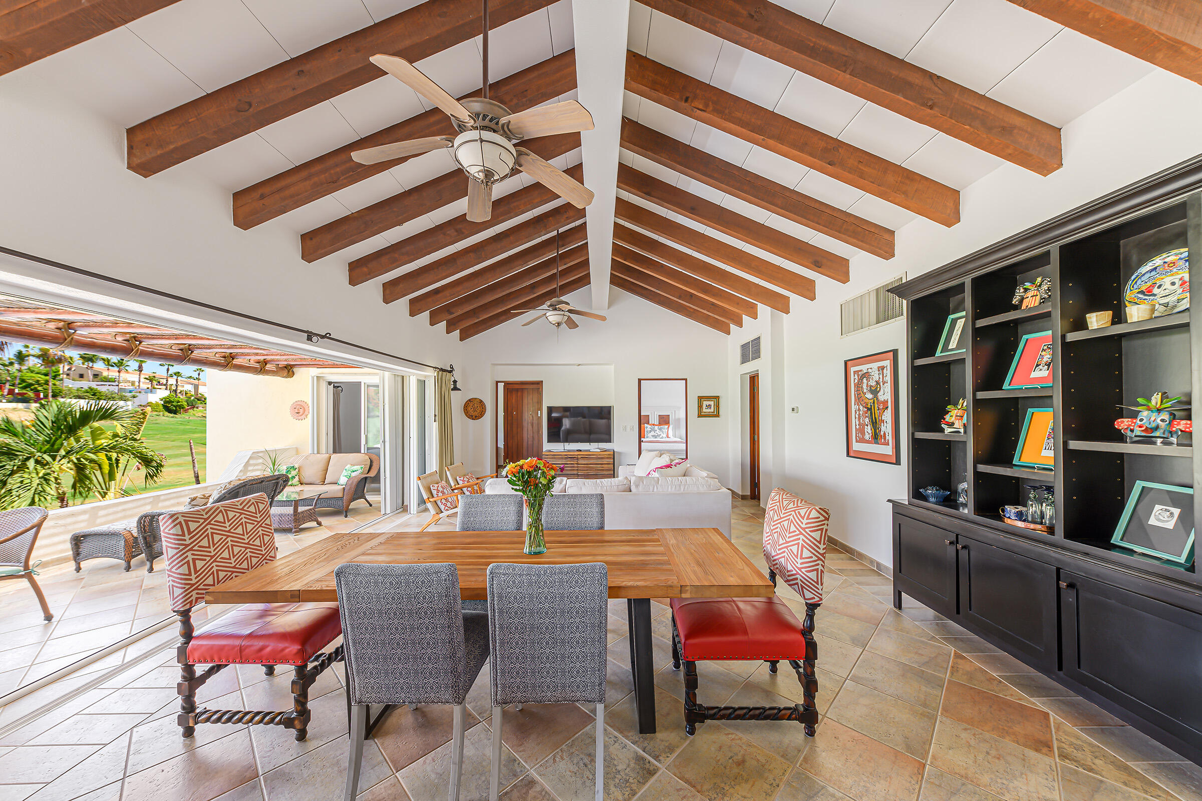 Los Cabos Monteluna Discover refined coastal living in this stunning 3-bedroom, 3-bathroom luxury condo located in the prestigious Pedregal community, one of Cabo's most exclusive and sought-after neighborhoods. Located in Monteluna, residents enjoy resort-style amenities including a state-of-the-art gym, sauna, clubhouse, resort pool, jacuzzi, fire pits, and massage rooms, all just minutes from downtown Cabo and the marina.Pedregal offers an unmatched lifestyle with:• Finance offered by Owner• 3 desalination plants (you'll never lack any water).A rare advantage of Pedregal is its independent water infrastructure, supported by three desalination plants, ensuring a reliable and uninterrupted water supply for sale