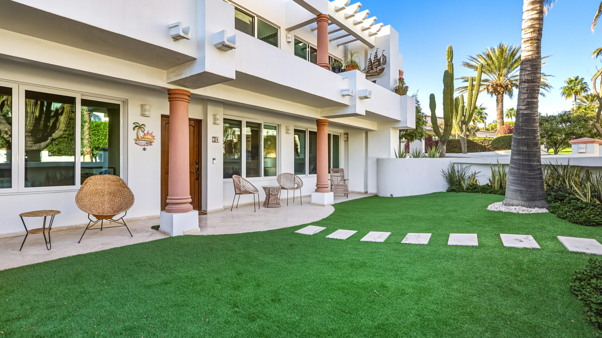 Los Cabos Tramonti This stunning penthouse condo boasts panoramic for sale