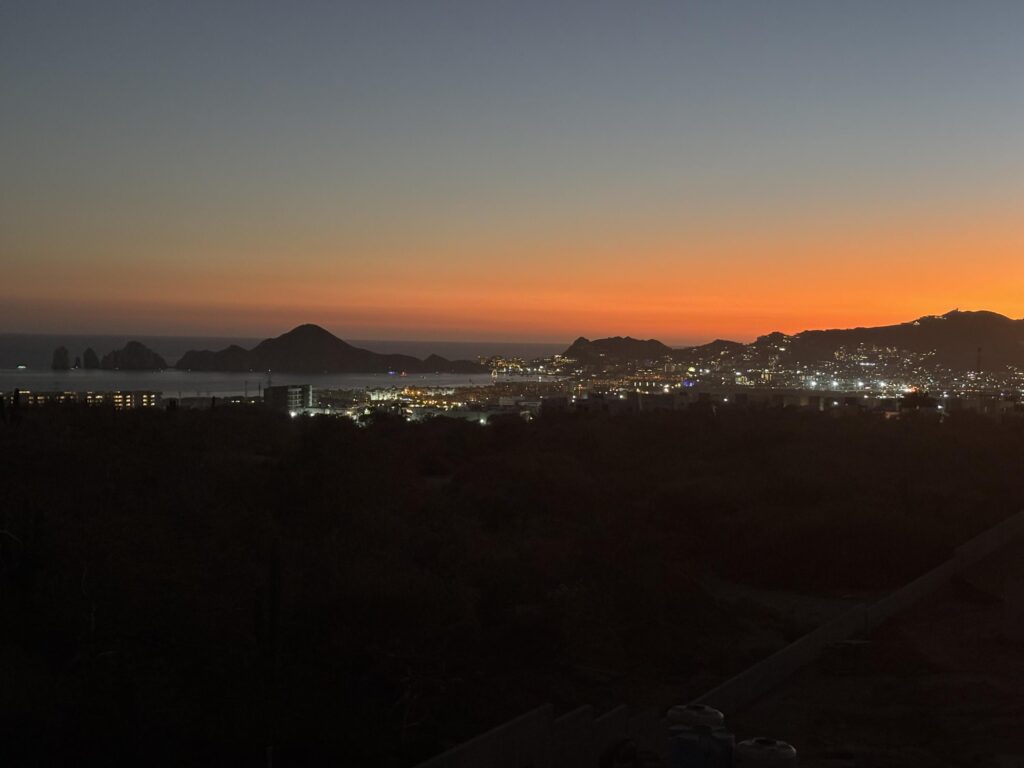 Los Cabos Solaria If you're looking for the ''why I live in Cabo feeling...'' this is it. First-floor end unit in Solaria, where outdoor living is the main event. Off the living room and primary suite, a beautiful patio frames iconic Arch – Monte Rocella, Cabo Corridor, Cabo Corridor, BS