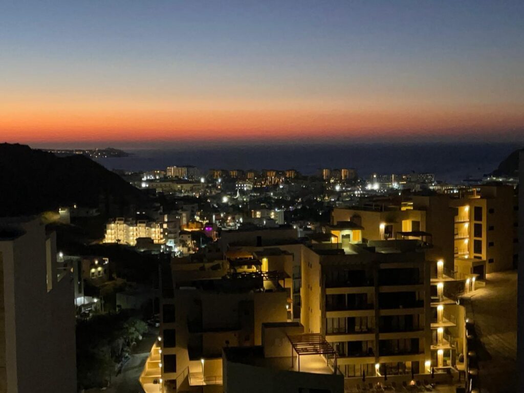 Los Cabos Hd Iii Welcome to HD Three Unit 404 — a beautifully finished penthouse residence featuring two bedrooms, secure underground parking with your own designated space, and elevator access directly to your floor. Enjoy calming ocean – SADDLES SUNSET, Cabo San Lucas, BS