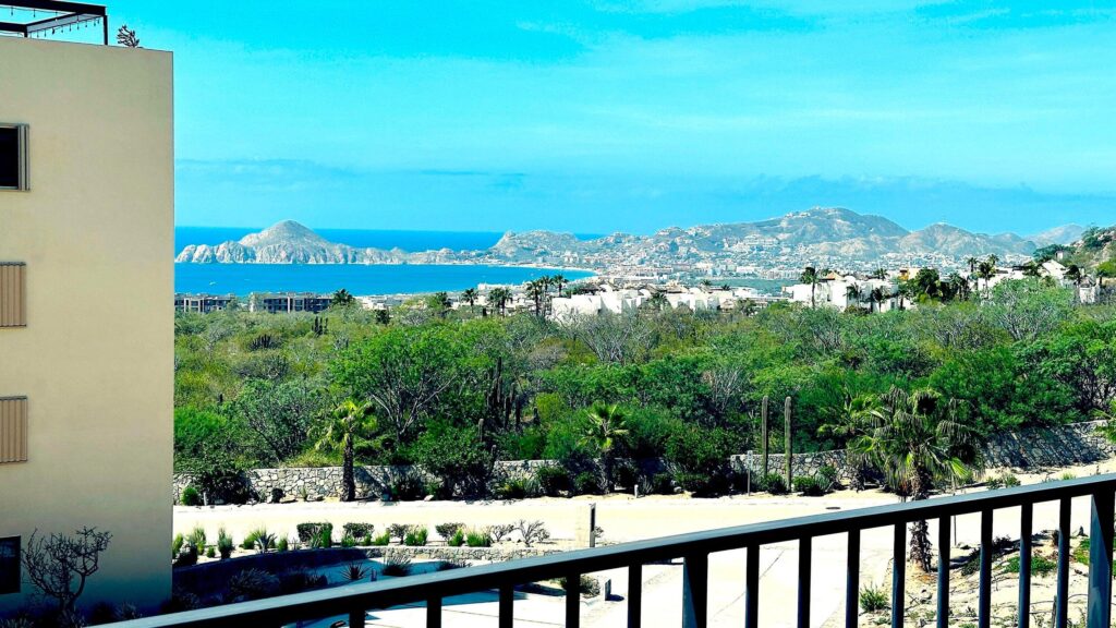 Los Cabos Ventanas Discover this charming 2-bedroom condo located in the desirable community of Ventanas de Cortés Residences. This unit offers a functional layout with great natural light and beautiful ocean – Solaria C203, Cabo Corridor, BS