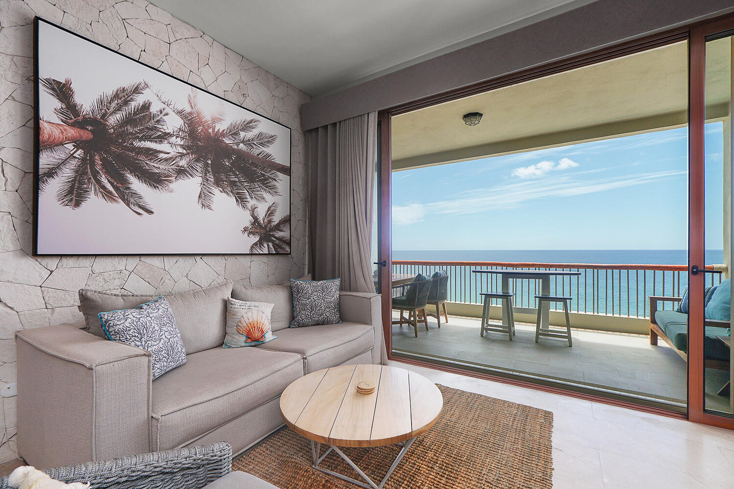 Los Cabos Veranda Residences El Tezal is one of the fastest-growing areas in Cabo San Lucas thanks to its strategic location, penthouse ocean for sale