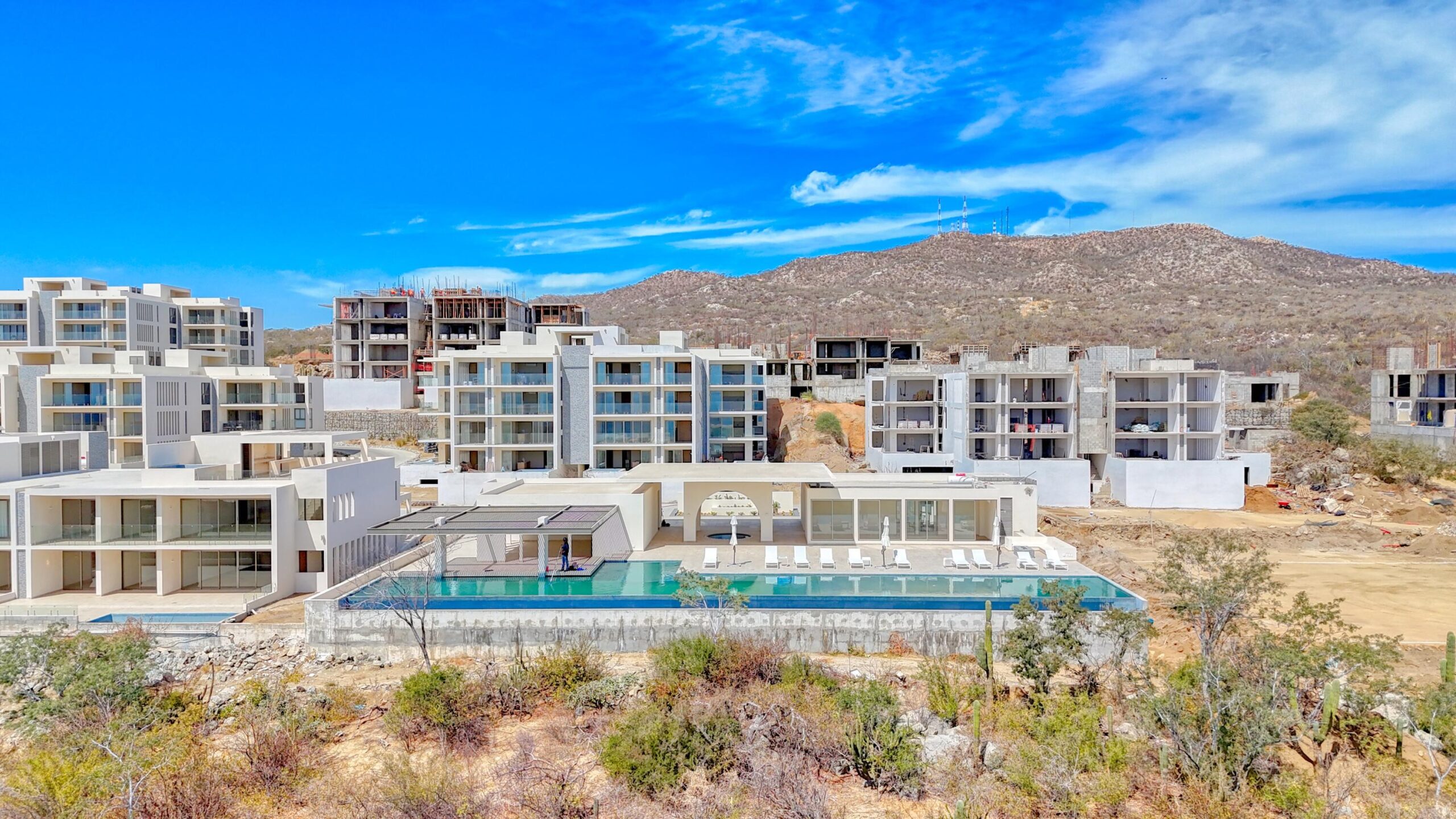 Los Cabos Vista Vela Discover this spectacular condominium offering breathtaking for sale