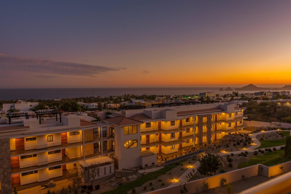 Los Cabos Marea Los Cabos Discover this exceptional, fully furnished, two-story penthouse in the Golondrina building at Marea, Cabo San Lucas. Spanning two spacious stories, this beautifully maintained residence features three bedrooms and four full bathrooms, making it perfect for comfortable living or as a lucrative rental property. The unit boasts a private rooftop with a spa, ideal for relaxing and entertaining while soaking in stunning ocean – Via Paloma, Cabo Corridor, BS