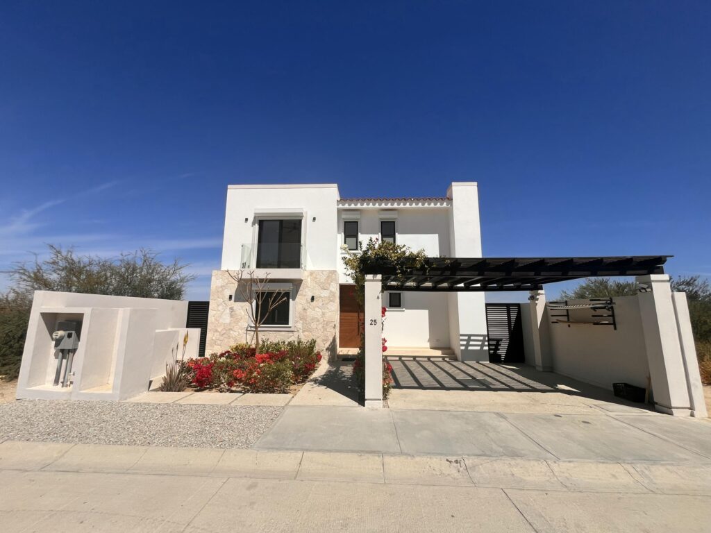 Los Cabos La Playita AMAZING OPPORTUNITY!!! Five bedrooms, Four and One half baths including a Luxury Ocean – Vista Hermosa, San Jose del Cabo, BS