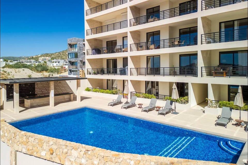 Los Cabos Brisas Del Pacifico E Residential condominium in Cabo San Lucas with contemporary architectural style. Its excellent location makes this apartment an excellent choice if you want to live comfortably away from the hustle and bustle but within the city in Los Cabos, designed to offer the lifestyle you always dreamed of. Coexistence, security, contemporary architecture, are some of the attributes of this property. Each unit has two parking spaces. Close to shopping areas and 10 min. from downtown Cabo San Lucas. for sale
