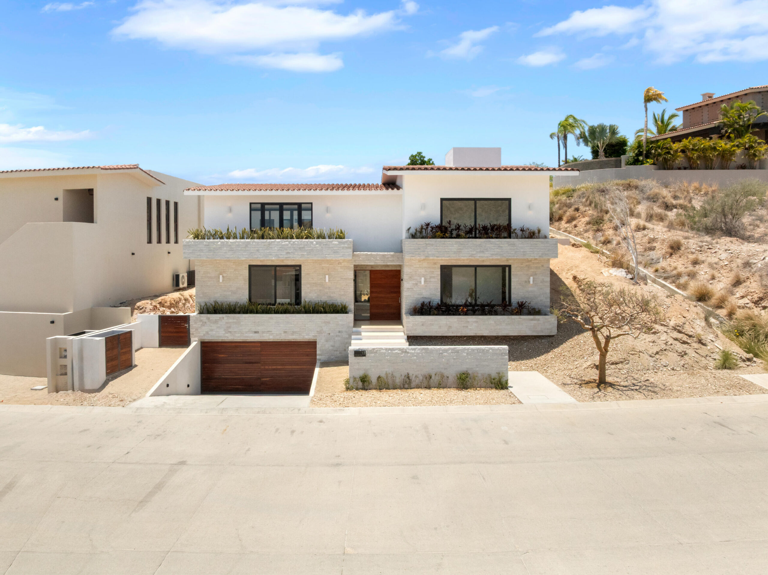 Los Cabos Pedregal Csl CASA SUNSHINE - A rare opportunity to own an exceptional home in the prestigious gated community of Pedregal, Cabo San Lucas. This stunning 5-bedroom, 4-bathroom residence features an office and multiple terraces with breathtaking bay and ocean for sale