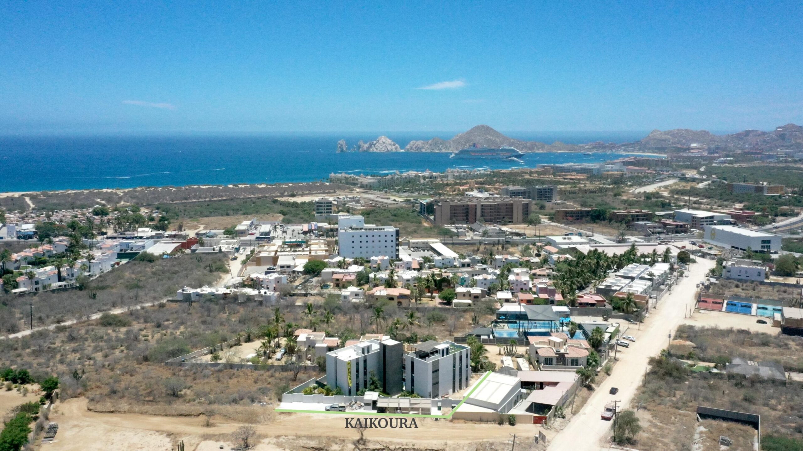 Los Cabos Centro Best Suites, comfort in the heart of San Lucas. Prime location just a 6-minute walk distance to Marina San Lucas. A complex with only 17 units offering an exceptional opportunity for investment and short or long-term rentals. Modern design. Infinity pool and roof garden with Marina for sale
