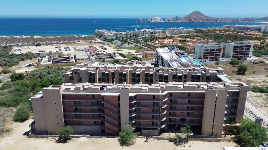Los Cabos Las Arenas Best priced, 2 bed fully furnished condo in Las Arenas!! This property is ideally located just five minutes from the famous Medano Beach and offers convenient access to a wide selection of restaurants, supermarkets, and the Marina.The building features an impressive suite of amenities designed for comfort and relaxation, including two large swimming pools (one is semi-olympic size), firepit, large jacuzzi, and spacious lounging areas. Residents also have access to an on-site spa with a sauna and a fully equipped gym. – La Jolla Carretera Transpeninsular Hwy, San Jose del Cabo, BS