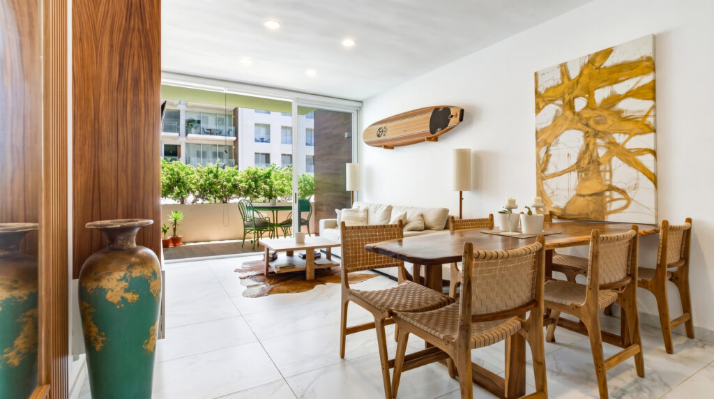 Los Cabos Marea Los Cabos It is hard not to love this perfect combination of style and location in this beautifully furnished 2-bedroom, 2-bathroom condo situated in the heart of Cabo San Lucas. Designed for modern living, this residence offers an open-concept layout, quality finishes, and abundant natural light throughout. The best feature of this unit is the oversized patio located on the pool deck. Residents enjoy peace of mind along with access to features designed for relaxation and convenience. Whether as a full-time residence, vacation getaway, or rental property, this condo offers versatility and strong appeal. Step outside and you're just moments away from Cabo's vibrant restaurants, lively bars, boutique shops, supermarkets, the Marina and walking distance to the most popular Beach in Los Cabos El Medano – Sabina Residencial Torre Marea, Cabo Corridor, Cabo Corridor, BS