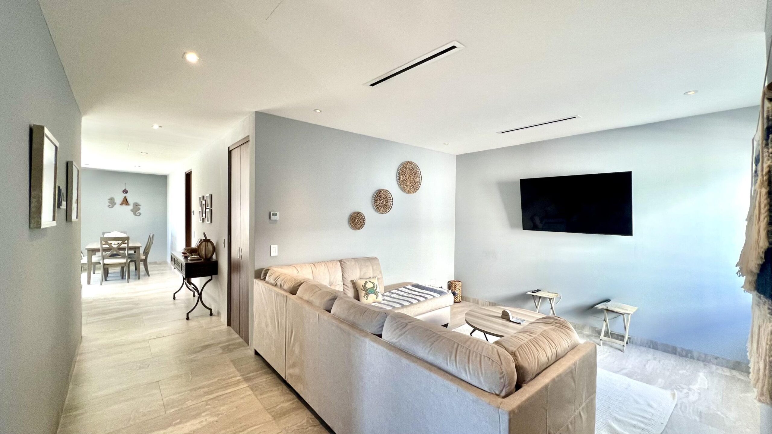 Los Cabos General This beautifully furnished, spacious 2-bedroom Penthouse is located in the prestigious Cardinal Living luxury building, offering spectacular ocean and city for sale